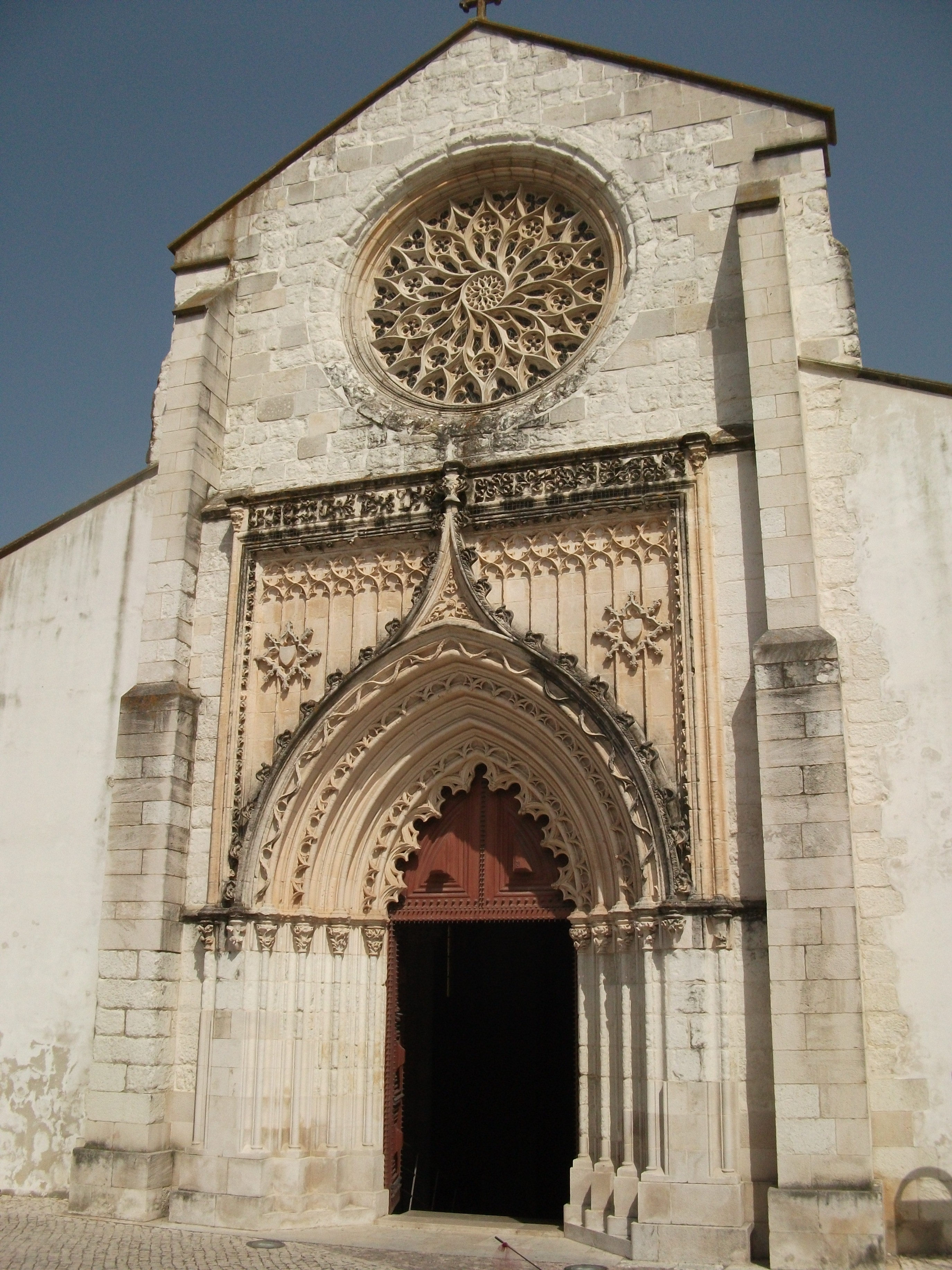 Fachada da Igreja da Graça, em Santarém